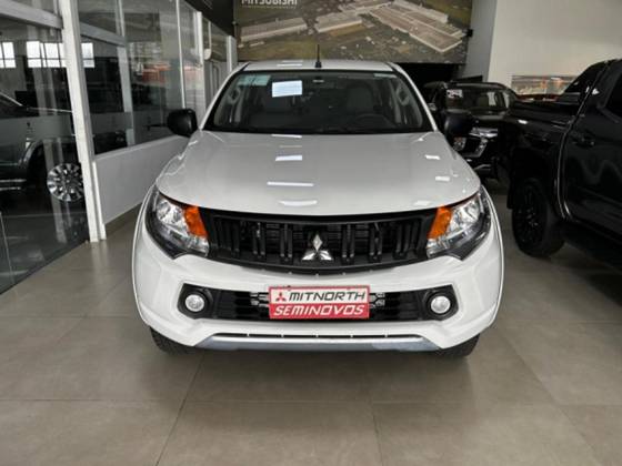 MITSUBISHI L200 TRITON 2023