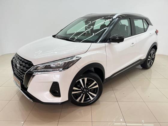 NISSAN KICKS 2024