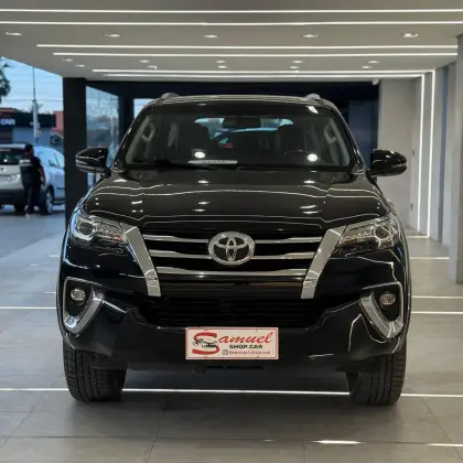 TOYOTA HILUX SW4 2020