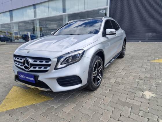 MERCEDES-BENZ GLA 250 2019