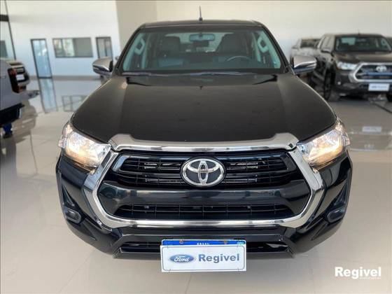 TOYOTA HILUX 2022