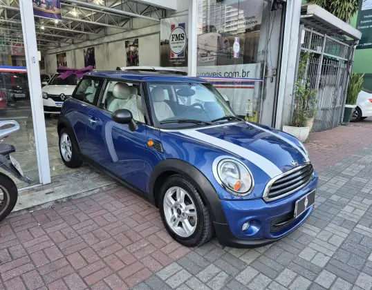 MINI ONE 2013