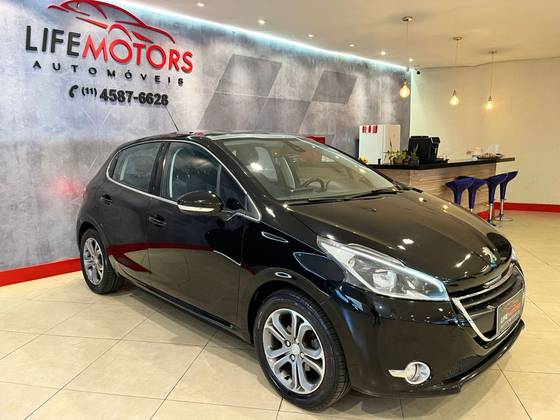 PEUGEOT 208 2014