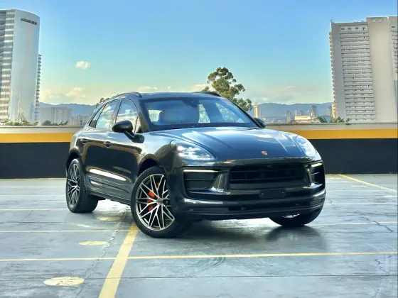 PORSCHE MACAN 2022