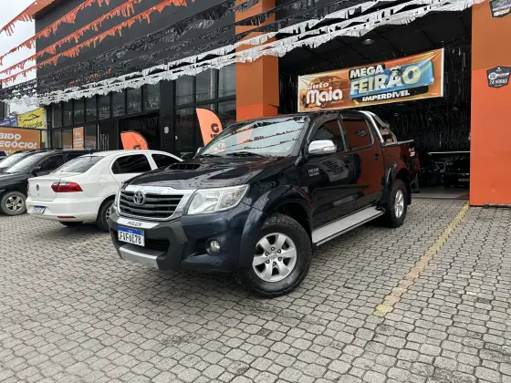 TOYOTA HILUX 2015