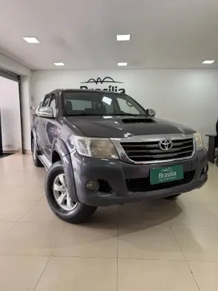TOYOTA HILUX 2013