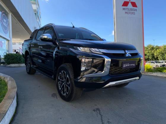 MITSUBISHI L200 TRITON 2025