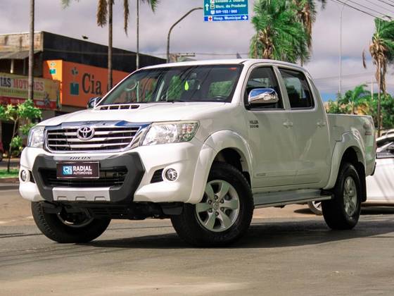TOYOTA HILUX 2014
