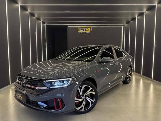 VOLKSWAGEN JETTA 2024