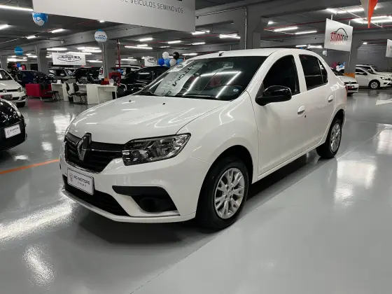 RENAULT LOGAN 2024