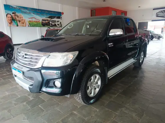 TOYOTA HILUX 2013