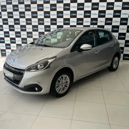 PEUGEOT 208 2020