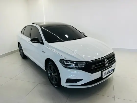 VOLKSWAGEN JETTA 2019