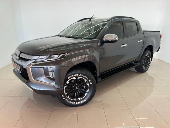 MITSUBISHI L200 TRITON 2024