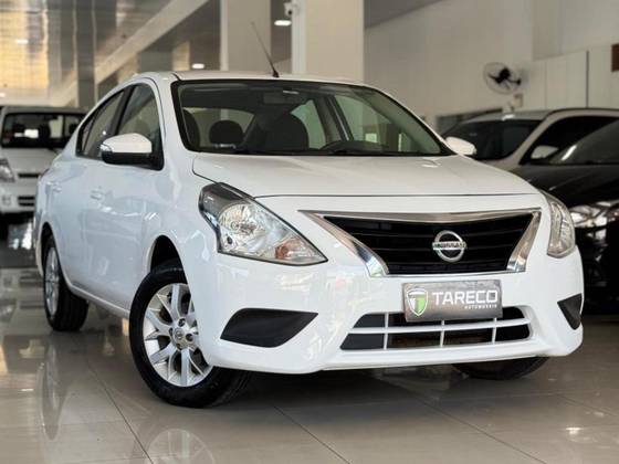 NISSAN VERSA 2020