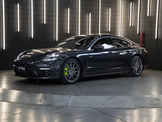 PORSCHE PANAMERA 2023
