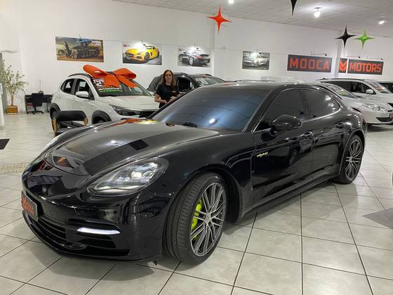 PORSCHE PANAMERA 2020