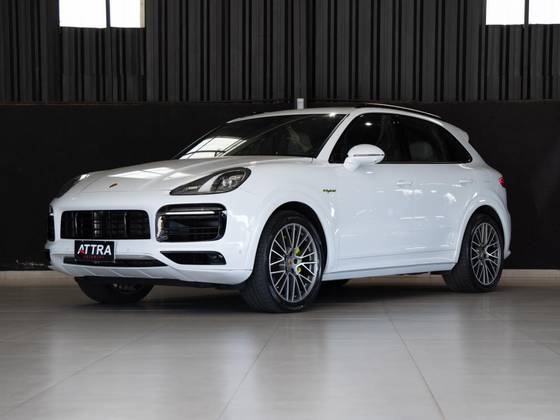 PORSCHE CAYENNE 2023