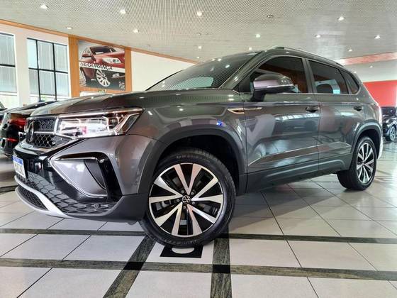 VOLKSWAGEN TAOS 2023