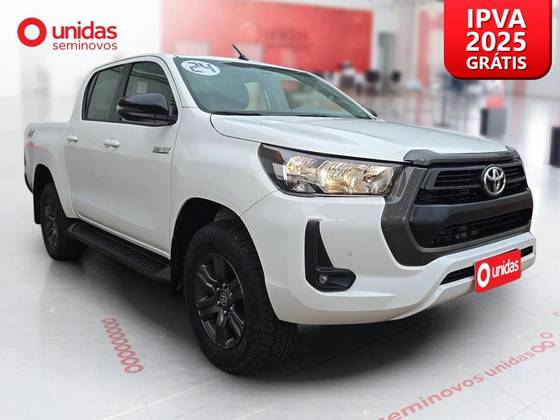 TOYOTA HILUX 2024
