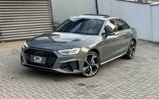 AUDI A4 2024