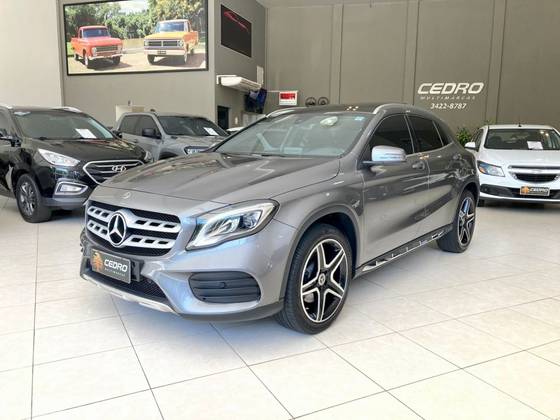 MERCEDES-BENZ GLA 250 2018