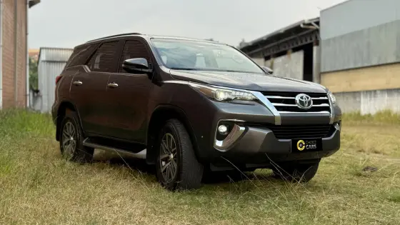 TOYOTA HILUX SW4 2018