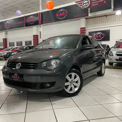 VOLKSWAGEN POLO SEDAN 2013