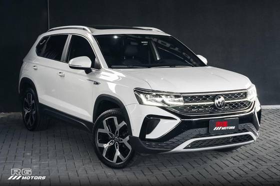 VOLKSWAGEN TAOS 2023