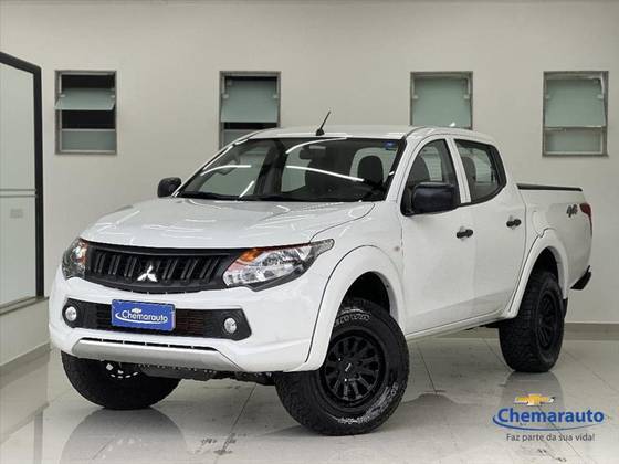 MITSUBISHI L200 TRITON 2023