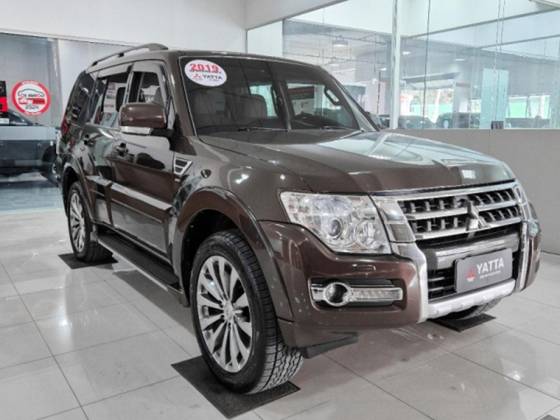 MITSUBISHI PAJERO FULL 2019