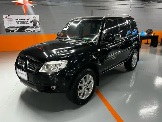 MITSUBISHI PAJERO TR4 2012