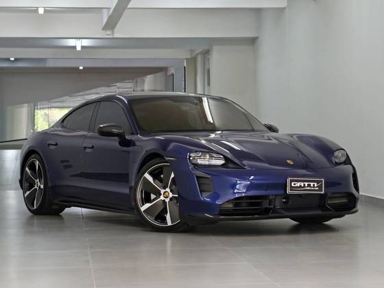 PORSCHE TAYCAN 2021