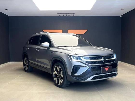 VOLKSWAGEN TAOS 2024