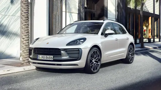 PORSCHE MACAN 2025