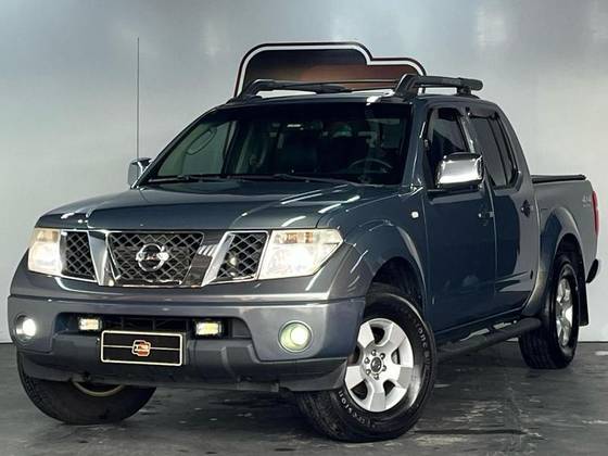 NISSAN FRONTIER 2012