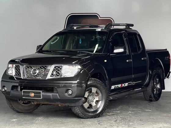 NISSAN FRONTIER 2011