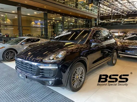 PORSCHE CAYENNE 2018