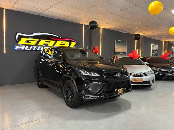 TOYOTA HILUX SW4 2022