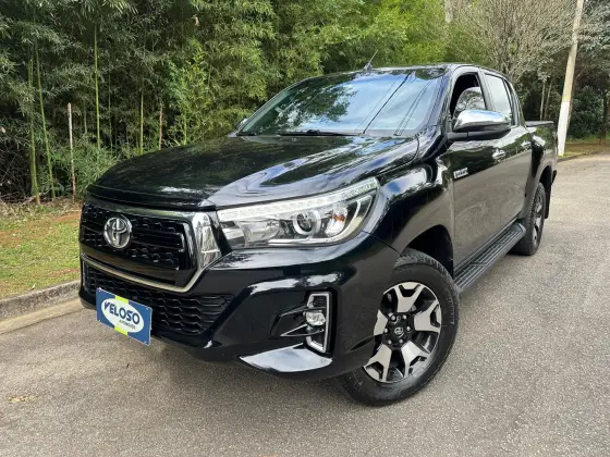 TOYOTA HILUX 2019