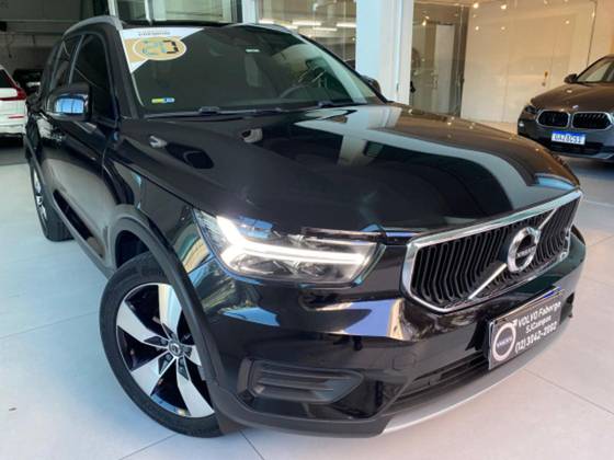 VOLVO XC40 2020