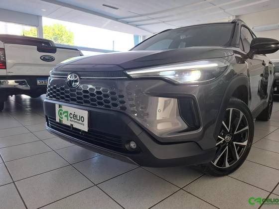 TOYOTA COROLLA CROSS 2025