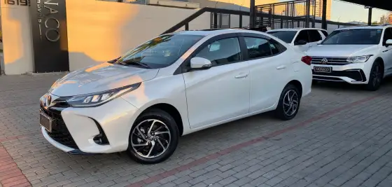 TOYOTA YARIS 2023