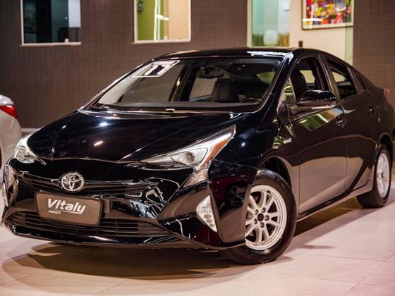 TOYOTA PRIUS 2017