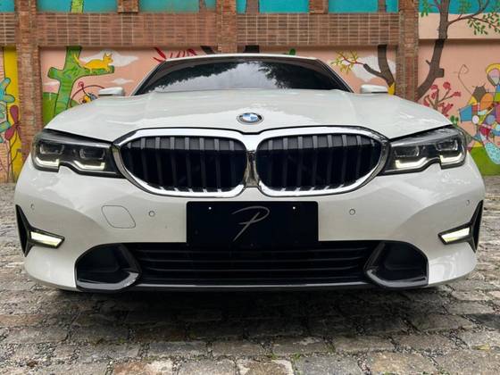 BMW 320i 2022