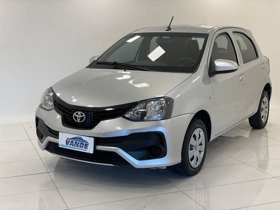 TOYOTA ETIOS 2019