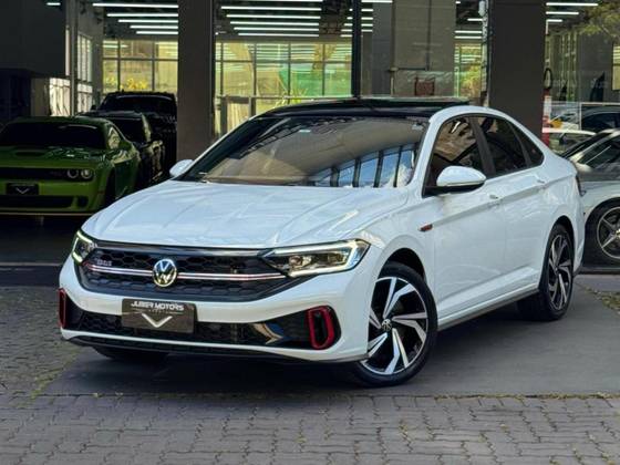 VOLKSWAGEN JETTA 2024