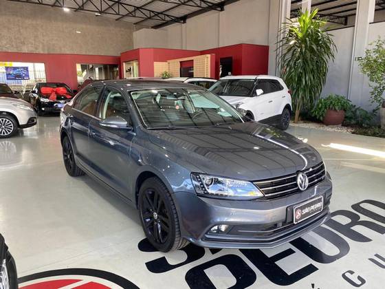 VOLKSWAGEN JETTA 2016