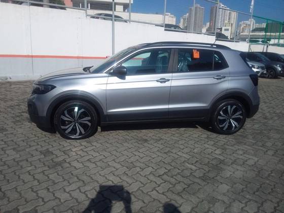 VOLKSWAGEN T-CROSS 2024