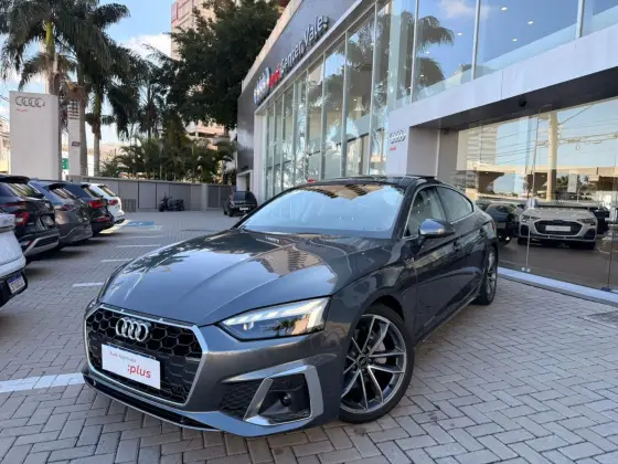 AUDI A5 2023